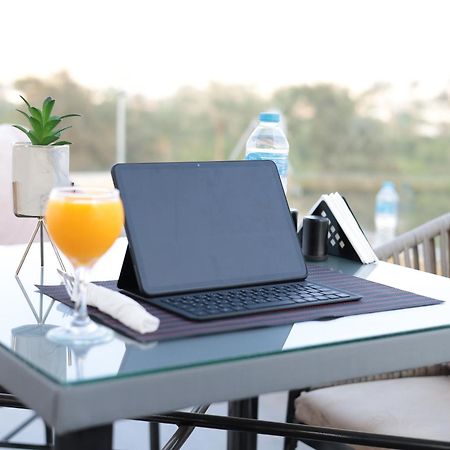 Golden Palm Sunrise Inn Kafrat al Jabal Ngoại thất bức ảnh