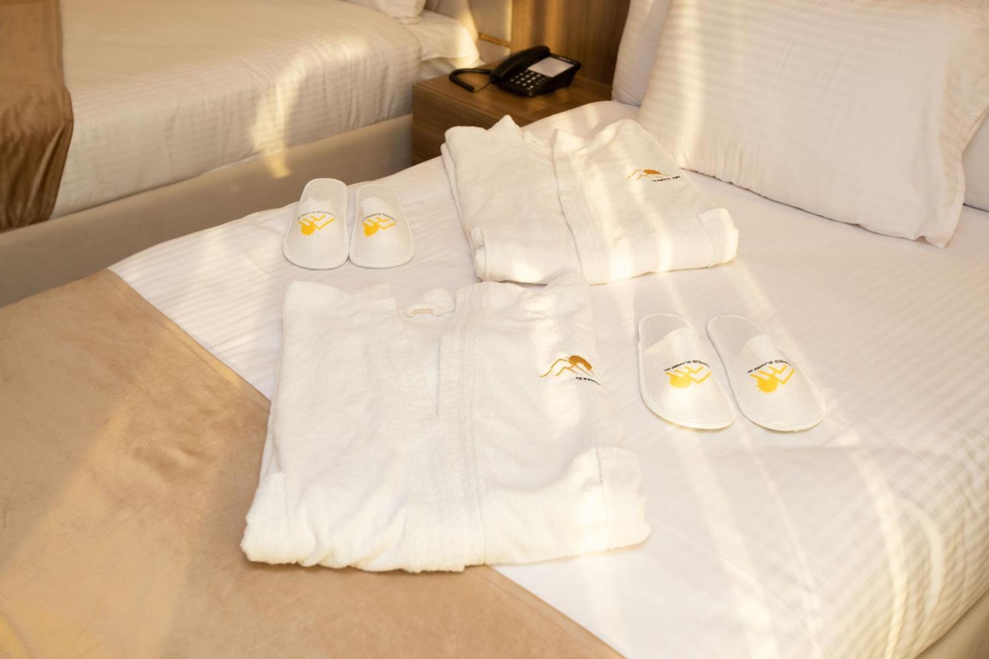 Golden Palm Sunrise Inn Kafrat al Jabal Ngoại thất bức ảnh