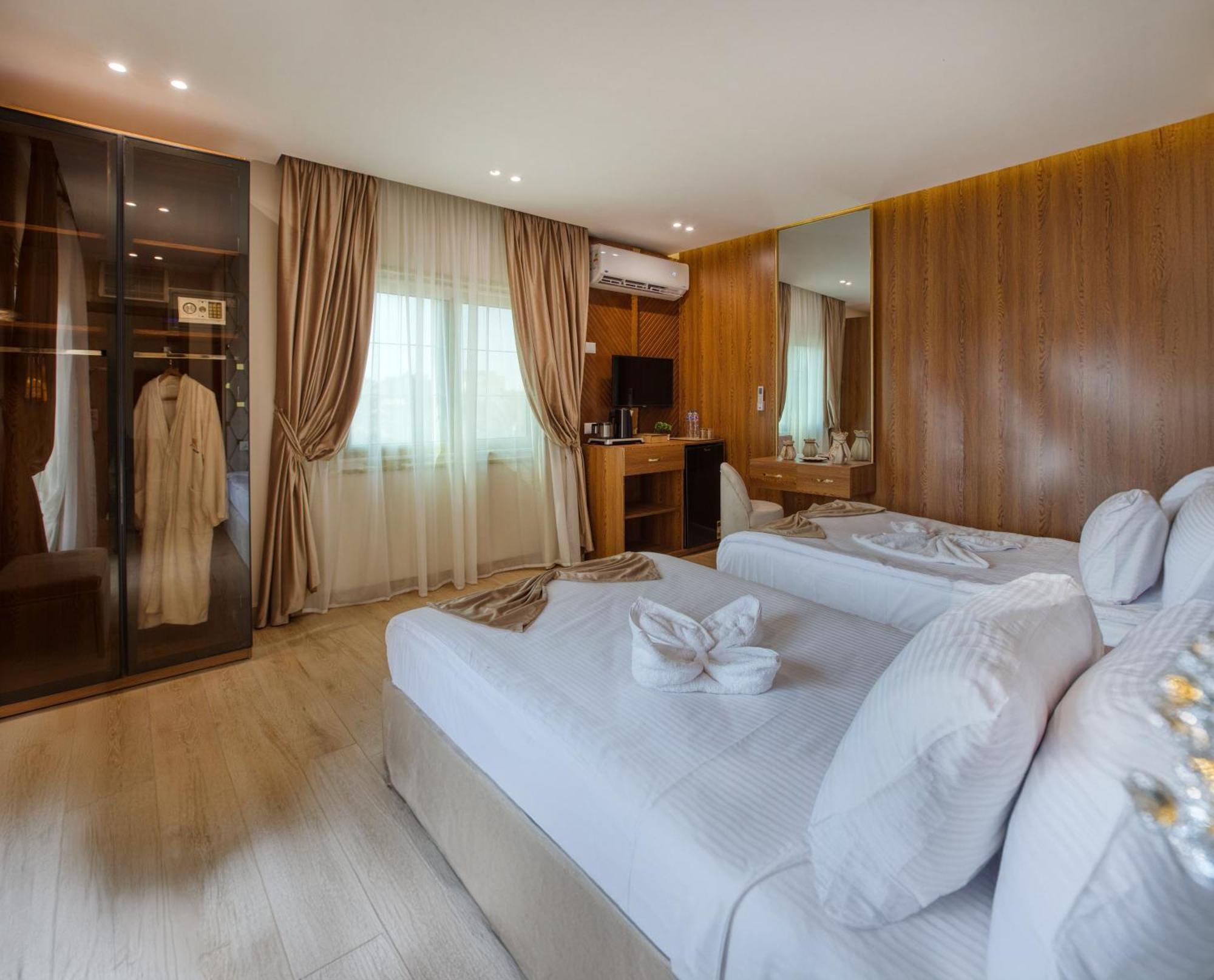 Golden Palm Sunrise Inn Kafrat al Jabal Ngoại thất bức ảnh