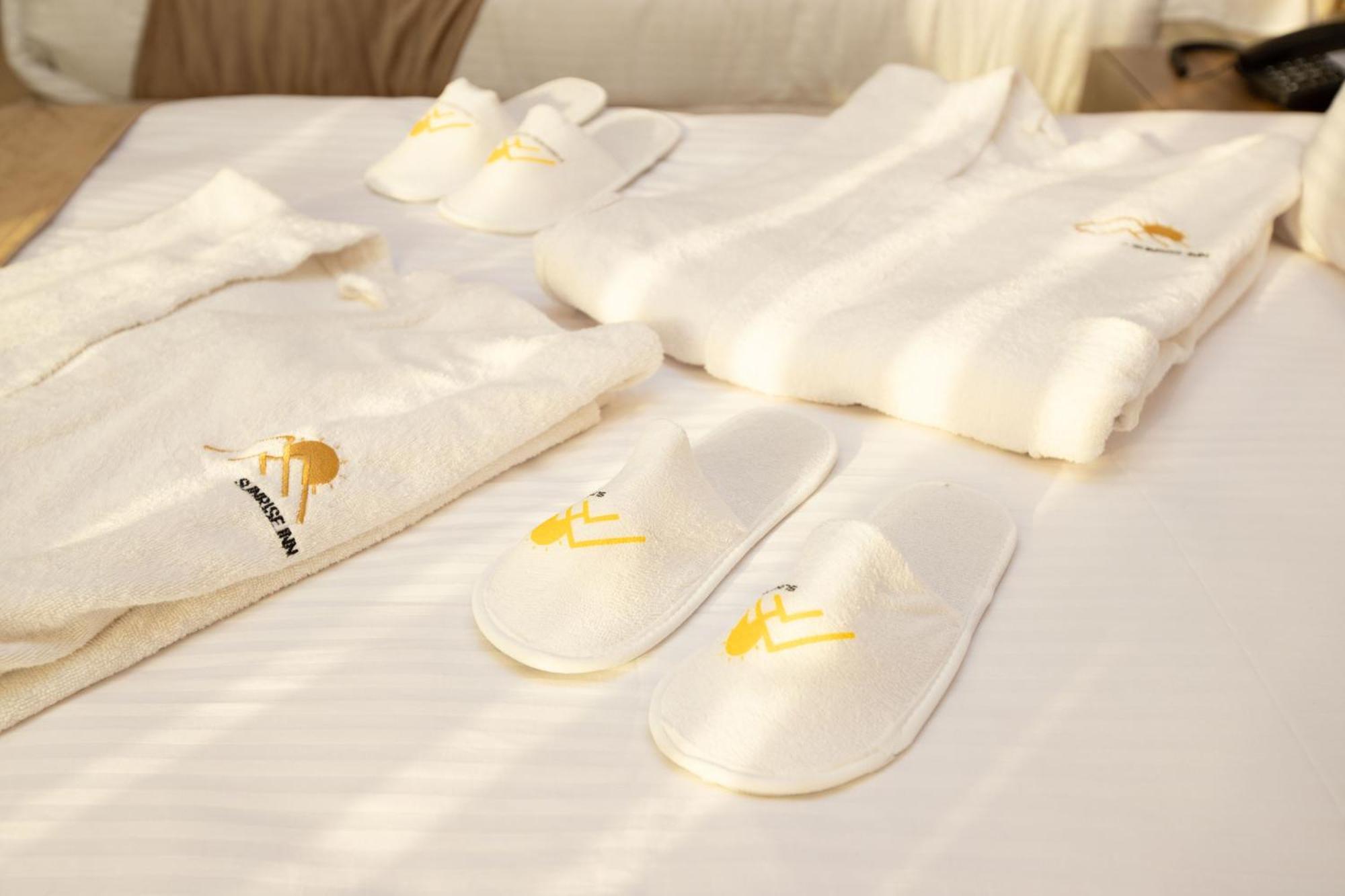 Golden Palm Sunrise Inn Kafrat al Jabal Ngoại thất bức ảnh